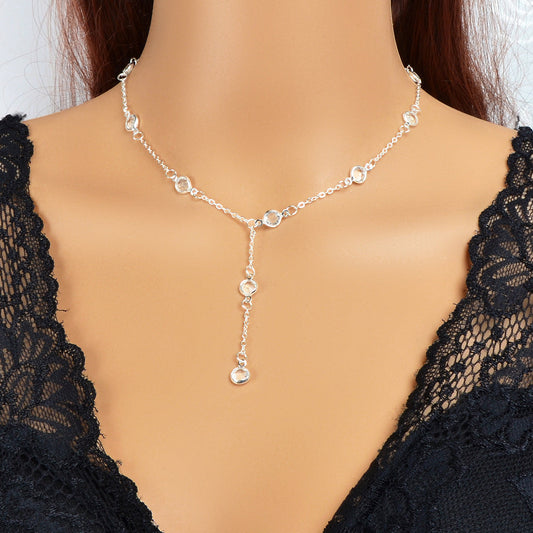 Collana Lariat in Catena color Argento con Perline Trasparenti – Stile Y Minimal Chic