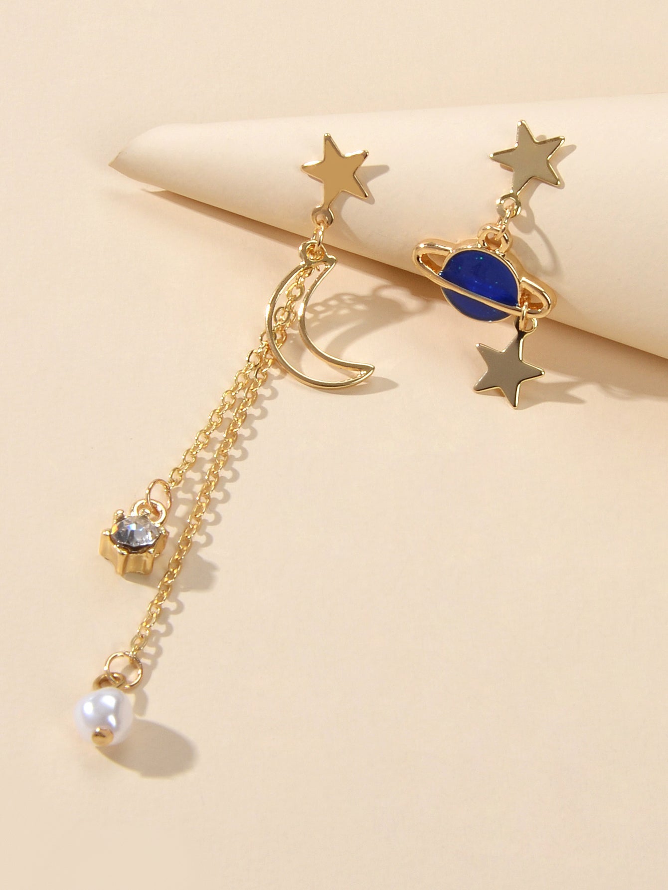 Asymmetric Pearl Rhinestone Decor Long Chain Star Moon Planet Dangle Earrings-2