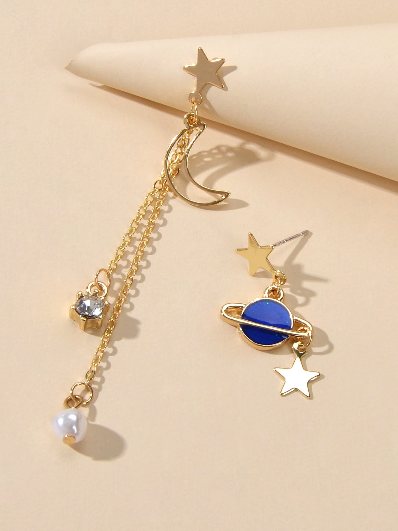Asymmetric Pearl Rhinestone Decor Long Chain Star Moon Planet Dangle Earrings-3