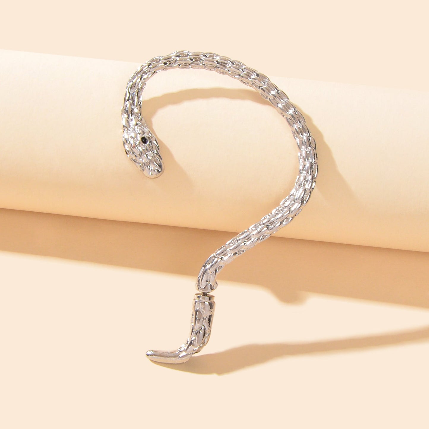 Orecchino a Serpente Effetto Piercing